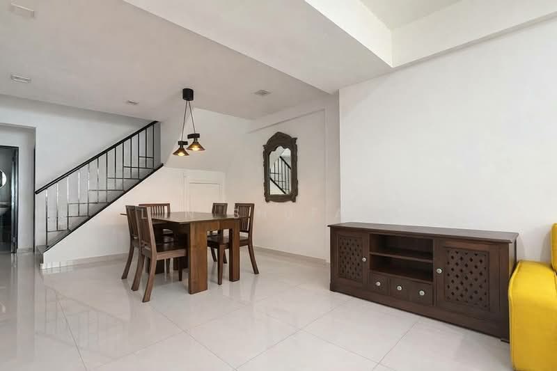 The Dairy Farm, 31 Dairy Farm Road, 3 Bedrooms, 2,207 sqft, Condominium For Rent, by Lin Shufang, 500225148 - Dining Room - PropertyGuru.com.sg
