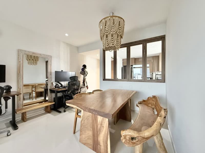 Blue Horizon, 21 West Coast Crescent, 2 Bedrooms, 969 sqft, Condominium For Sale, by Kevin Sangju, 500225151 - Dining Room - PropertyGuru.com.sg
