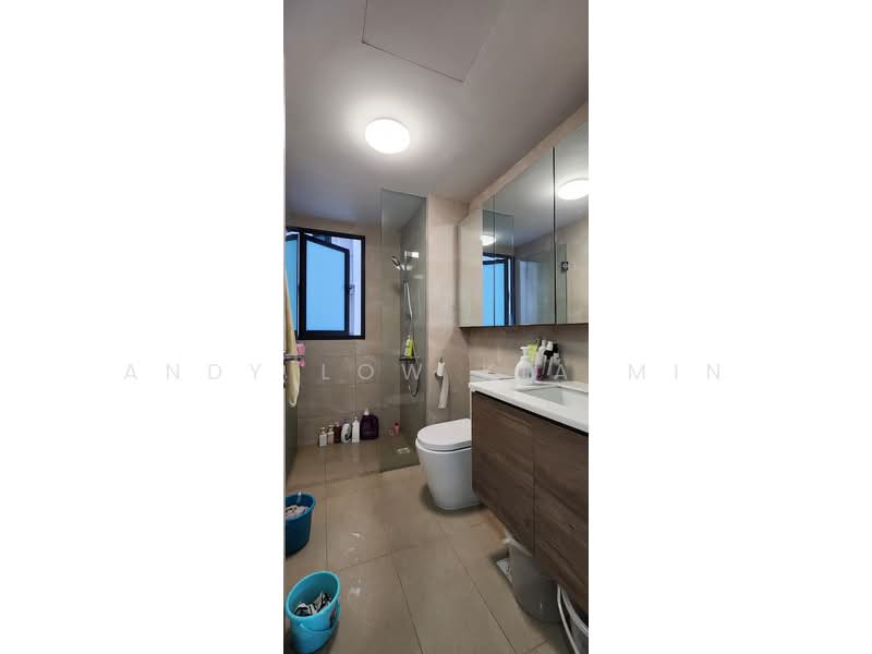 Treasure at Tampines, 17 Tampines Lane, 3 Bedrooms, 915 sqft, Condominium For Rent, by Andy Low Kia Min, 500225152 - Bathroom - PropertyGuru.com.sg