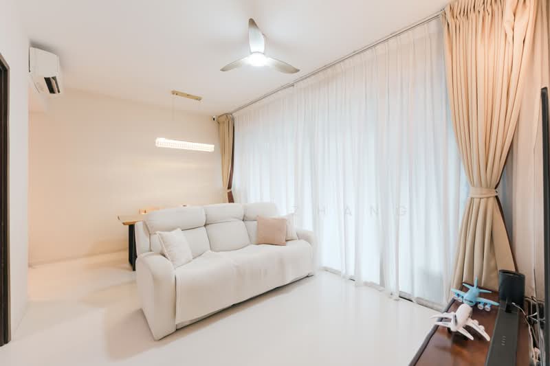 The Inflora, 63 Flora Drive, 3 Bedrooms, 1,033 sqft, Condominium For Sale, by Stella Zhang, 500225154 - Living Room - PropertyGuru.com.sg