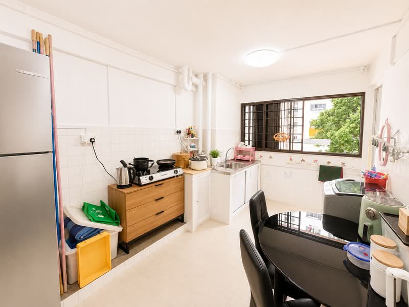 534 Ang Mo Kio Avenue 10, 534 Ang Mo Kio Avenue 10, Room Rental, 120 sqft, HDB Flat For Rent, by Alvin Chiam, 500225160 - Kitchen - PropertyGuru.com.sg