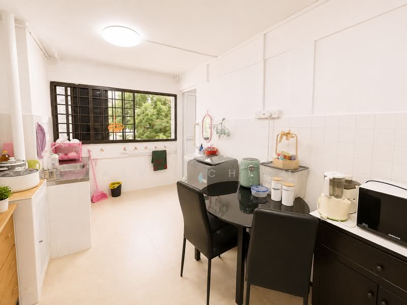 534 Ang Mo Kio Avenue 10, 534 Ang Mo Kio Avenue 10, Room Rental, 120 sqft, HDB Flat For Rent, by Alvin Chiam, 500225160 - Kitchen - PropertyGuru.com.sg