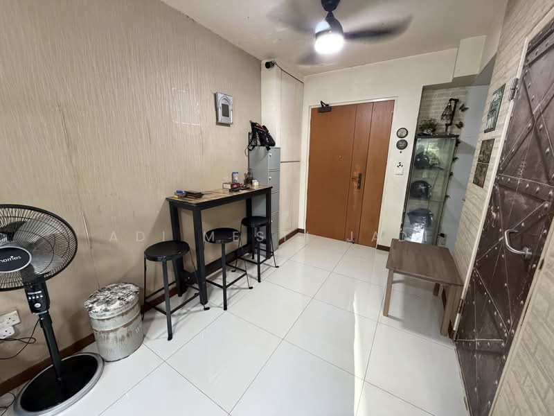 462B Blossom Spring @ Yishun, 462B Yishun Avenue 6, 1 Bedroom, 505 sqft, HDB Flat For Sale, by Adi Mesti Jadi, 500225163 - Interior - PropertyGuru.com.sg