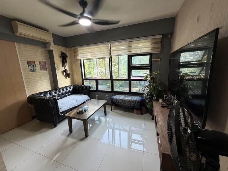 462B Blossom Spring @ Yishun, 462B Yishun Avenue 6, 1 Bedroom, 505 sqft, HDB Flat For Sale, by Adi Mesti Jadi, 500225163 - Living Room - PropertyGuru.com.sg