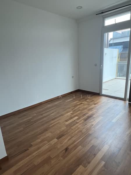 Parc Rosewood, 71 Rosewood Drive, 2 Bedrooms, 1,335 sqft, Condominium For Rent, by Lisa Liu, 500225164 - Balcony - PropertyGuru.com.sg
