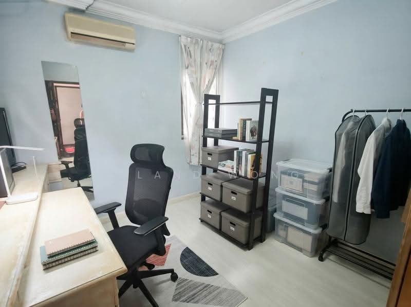 Good Buy! 2 Story Semi Detached at Jalan Suasa Suits AnA and Rebuild, Jalan Suasa, Dairy Farm / Bukit Panjang / Choa Chu Kang, 4 Bedrooms, 2,400 sqft, Semi-Detached House For Sale, by Roland Wong, 500225166 - Study - PropertyGuru.com.sg