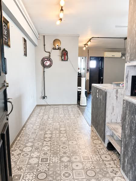 176A Edgefield Plains, 176A Edgefield Plains, Hougang / Punggol / Sengkang, 3 Bedrooms, 1,184 sqft, HDB Flat For Sale, by Sharon Anne Robert, 500225167 - Entrance - PropertyGuru.com.sg