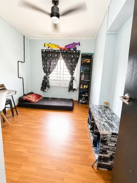 176A Edgefield Plains, 176A Edgefield Plains, Hougang / Punggol / Sengkang, 3 Bedrooms, 1,184 sqft, HDB Flat For Sale, by Sharon Anne Robert, 500225167 - Bedroom - PropertyGuru.com.sg