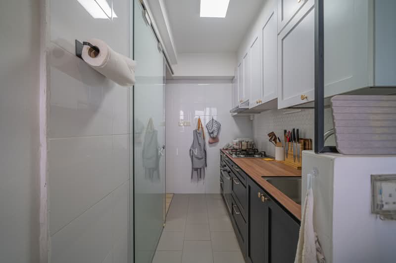 311C Clementi Avenue 4, 311C Clementi Avenue 4, 3 Bedrooms, 861 sqft, HDB Flat For Sale, by Kin ,, 500225170 - Kitchen - PropertyGuru.com.sg