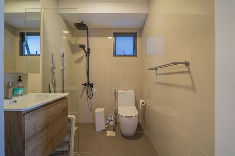 311C Clementi Avenue 4, 311C Clementi Avenue 4, 3 Bedrooms, 861 sqft, HDB Flat For Sale, by Kin ,, 500225170 - Bathroom - PropertyGuru.com.sg
