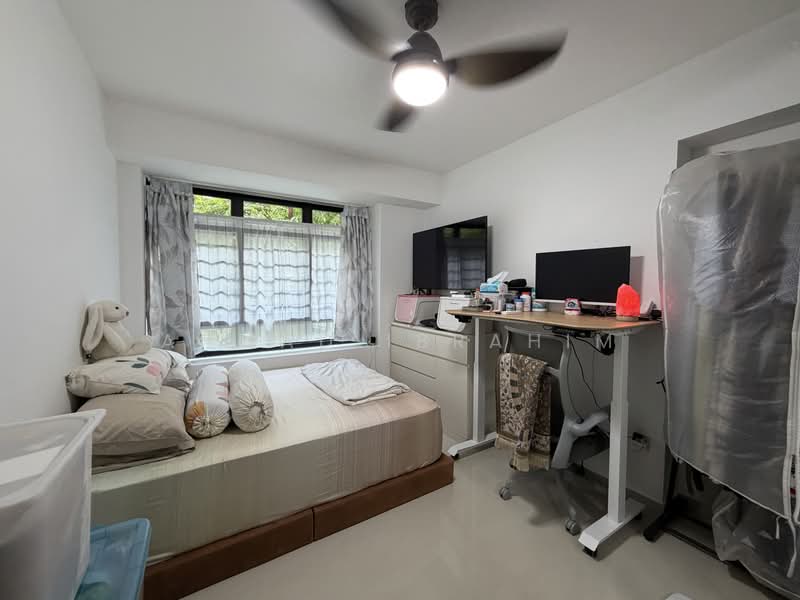 438B Sengkang West Avenue, 438B Sengkang West Avenue, 3 Bedrooms, 1,011 sqft, HDB Flat For Sale, by Ahmad Ibrahim, 500225171 - Bedroom - PropertyGuru.com.sg