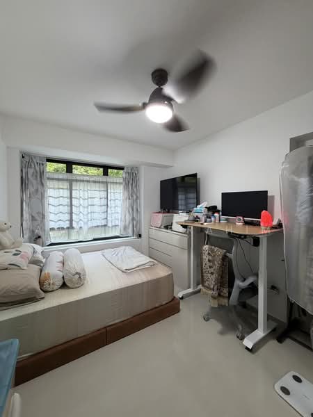 438B Sengkang West Avenue, 438B Sengkang West Avenue, 3 Bedrooms, 1,011 sqft, HDB Flat For Sale, by Ahmad Ibrahim, 500225171 - Bedroom - PropertyGuru.com.sg