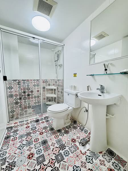 6A Gemmil Lane, , Room Rental, 230 sqft, Shophouse For Rent, by Florence Zheng Zhen, 500225177 - Bathroom - PropertyGuru.com.sg
