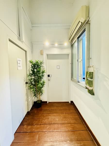 6A Gemmil Lane, , Room Rental, 230 sqft, Shophouse For Rent, by Florence Zheng Zhen, 500225177 - Corridor - PropertyGuru.com.sg