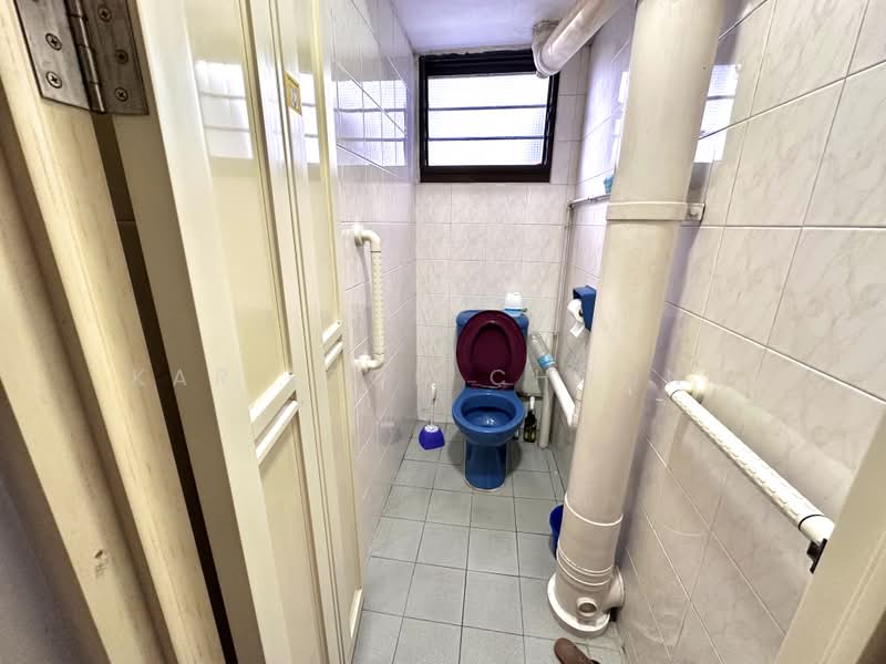 84 Whampoa Drive, 84 Whampoa Drive, Room Rental, 100 sqft, HDB Flat For Rent, by Kar Loon Choong, 500225185 - Bathroom - PropertyGuru.com.sg
