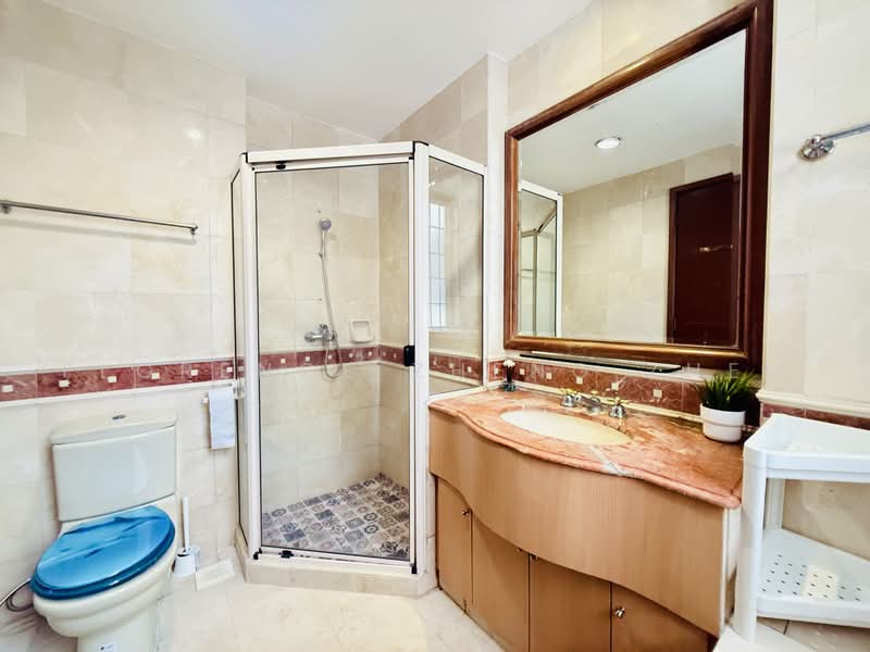 Seasons Park, 491 Yio Chu Kang Road, Room Rental, 250 sqft, Condominium For Rent, by Florence Zheng Zhen, 500225208 - Bathroom - PropertyGuru.com.sg
