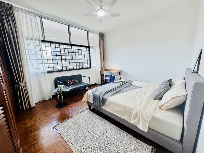 Ridgewood Condominium, 1 Ridgewood Close, Room Rental, 250 sqft, Condominium For Rent, by Florence Zheng Zhen, 500225221 - R1 Master King - PropertyGuru.com.sg