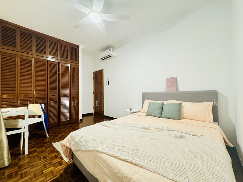Ridgewood Condominium, 1 Ridgewood Close, Room Rental, 250 sqft, Condominium For Rent, by Florence Zheng Zhen, 500225221 - R2 Common Queen - PropertyGuru.com.sg