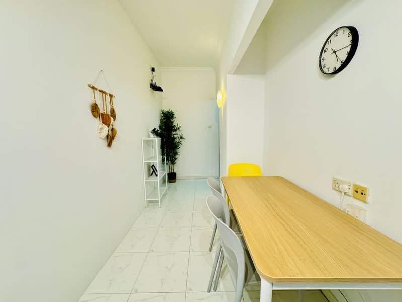 Ridgewood Condominium, 1 Ridgewood Close, Room Rental, 250 sqft, Condominium For Rent, by Florence Zheng Zhen, 500225221 - Dining Room - PropertyGuru.com.sg