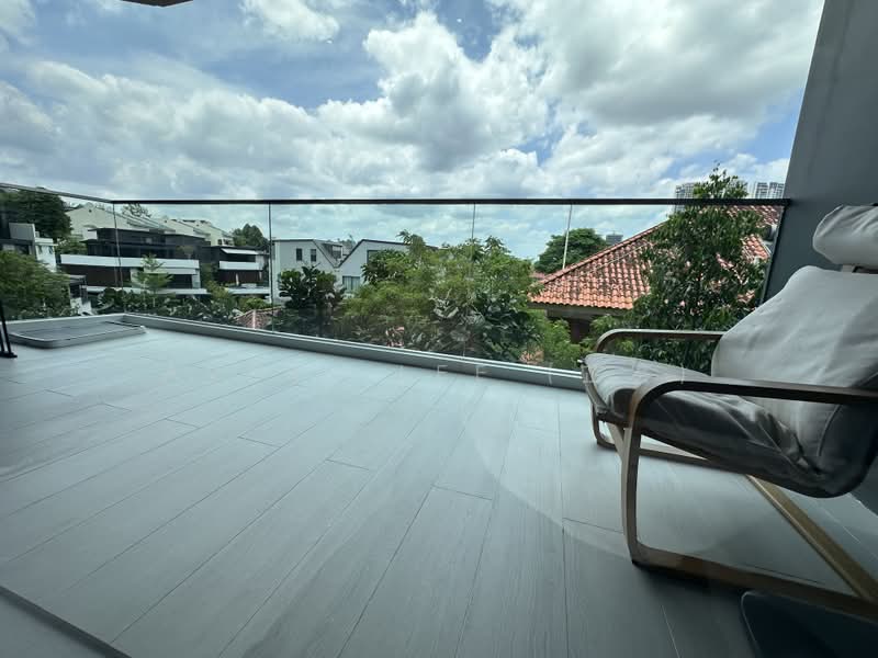 Peak Residence, 333 Thomson Road, 4 Bedrooms, 1,389 sqft, Condominium For Sale, by Avery Lee (芷芸), 500225244 - Balcony - PropertyGuru.com.sg