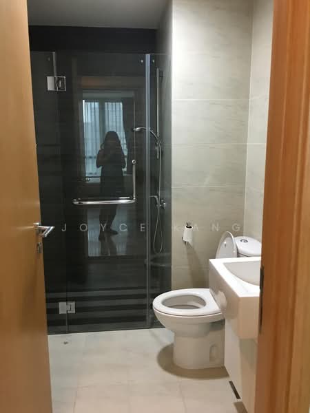 Park Infinia at Wee Nam, 2 Lincoln Road, 3 Bedrooms, 1,130 sqft, Condominium For Rent, by Joyce Kang, 500225278 - Bathroom - PropertyGuru.com.sg