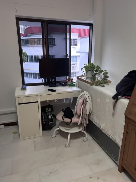 76 Guan Chuan Street, 76 Guan Chuan Street, 3 Bedrooms, 1,050 sqft, Walk-up Apartment For Rent, by Albert Wong, 500225284 - Study - PropertyGuru.com.sg