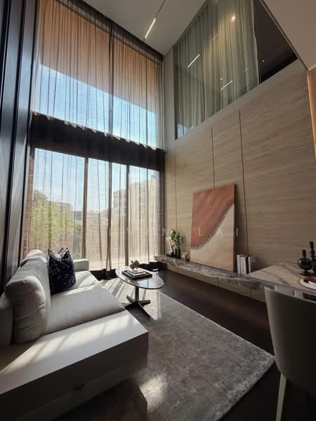 Lloyd SixtyFive, 65 Lloyd Road, 3 Bedrooms, 1,808 sqft, Condominium For Sale, by Kalvin Lai, 500225289 - Living Room - PropertyGuru.com.sg