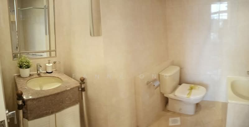 Orange Regency, 101 Fernhill Road, 3 Bedrooms, 2,422 sqft, Apartment For Rent, by Fanny Ong, 500225292 - Bathroom - PropertyGuru.com.sg