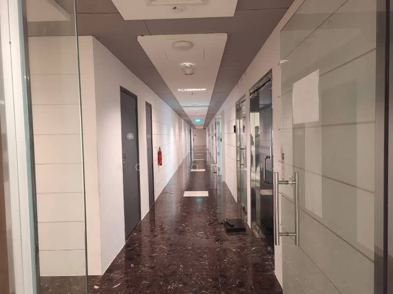 International Plaza, 10 Anson Road, 990 sqft, Office For Rent, by Jackson Lin, 500225293 - Corridor - CommercialGuru.com.sg