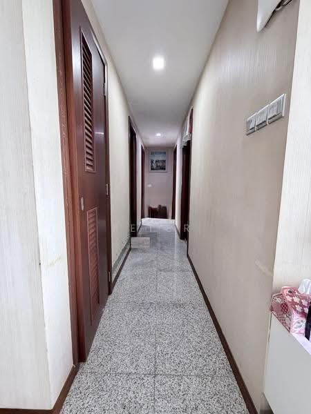 Rio Vista, 10 Upper Serangoon View, Hougang / Punggol / Sengkang, 3 Bedrooms, 1,249 sqft, Condominium For Sale, by Peter Ng, 500225306 - Corridor - PropertyGuru.com.sg
