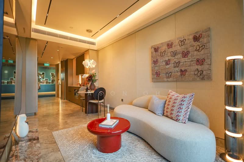 W Residences Marina View - Singapore, 22 Marina View, 2 Bedrooms, 710 sqft, Condominium For Sale, by Jason Oh, 500225307 - Living Room - PropertyGuru.com.sg