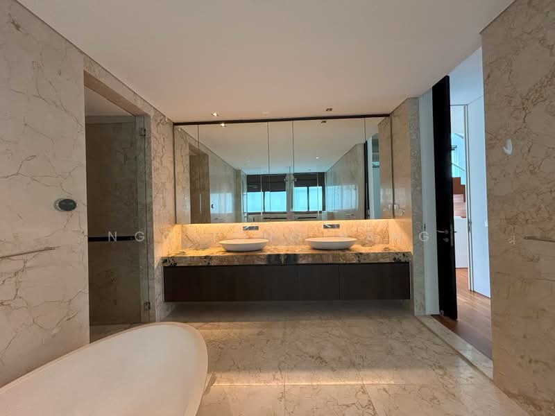Elegant Modern GCB at Swettenham Road, SWETTENHAM ROAD, Tanglin / Holland / Bukit Timah, 6 Bedrooms, 10,000 sqft, Good Class Bungalow For Rent, by Ngo Tong Hang, 500225311 - Bathroom - PropertyGuru.com.sg