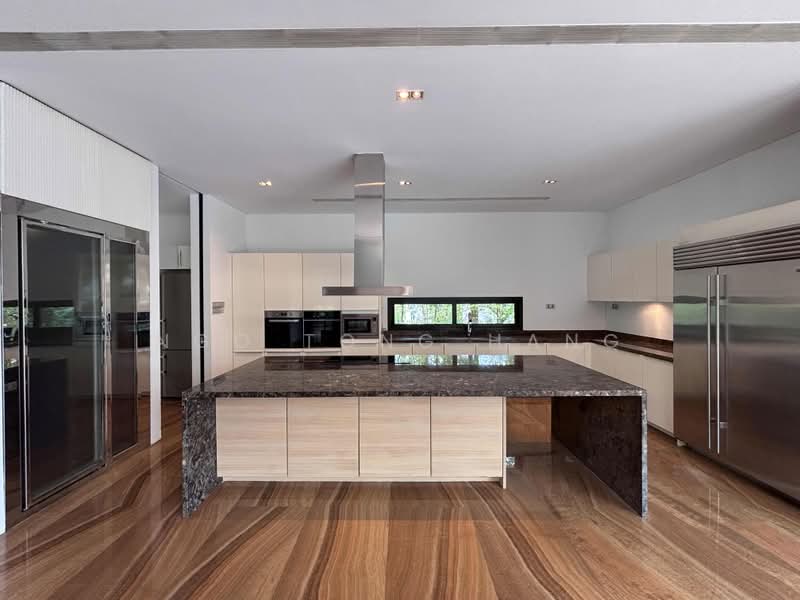 Elegant Modern GCB at Swettenham Road, SWETTENHAM ROAD, Tanglin / Holland / Bukit Timah, 6 Bedrooms, 10,000 sqft, Good Class Bungalow For Rent, by Ngo Tong Hang, 500225311 - Kitchen - PropertyGuru.com.sg