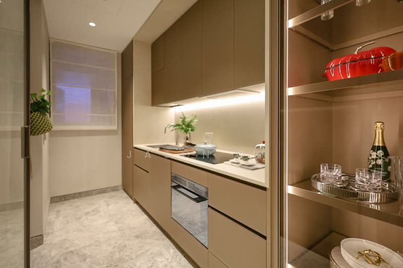 W Residences Marina View - Singapore, 22 Marina View, 3 Bedrooms, 1,195 sqft, Condominium For Sale, by Jason Oh, 500225315 - Kitchen - PropertyGuru.com.sg
