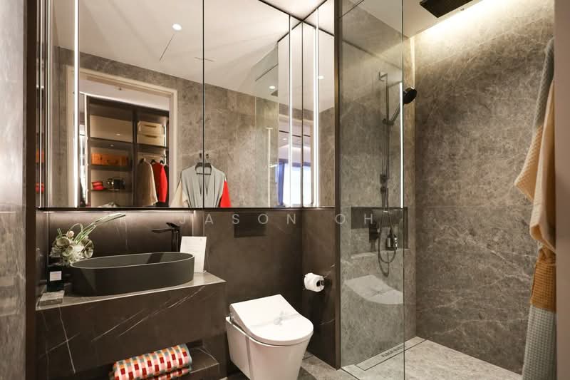 W Residences Marina View - Singapore, 22 Marina View, 3 Bedrooms, 1,195 sqft, Condominium For Sale, by Jason Oh, 500225315 - Bathroom - PropertyGuru.com.sg
