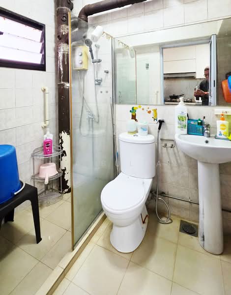 480 Sembawang Drive, 480 Sembawang Drive, 3 Bedrooms, 968 sqft, HDB Flat For Sale, by Ina Sultan, 500225334 - Bathroom - PropertyGuru.com.sg