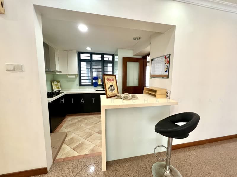 Regentville, 2 Hougang Street 92, 3 Bedrooms, 1,152 sqft, Condominium For Sale, by Wee Chiat Rechard Tan, 500225335 - Kitchen - PropertyGuru.com.sg