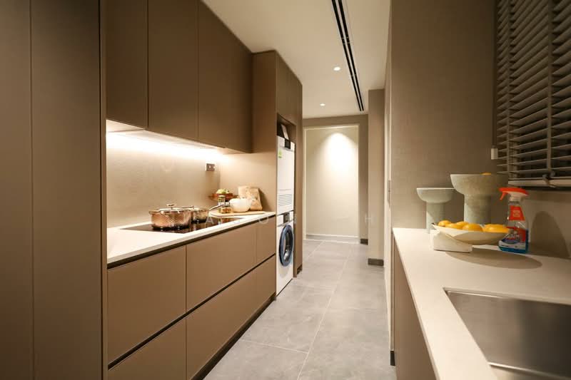 W Residences Marina View - Singapore, 22 Marina View, 5 Bedrooms, 2,809 sqft, Condominium For Sale, by Jason Oh, 500225344 - Kitchen - PropertyGuru.com.sg