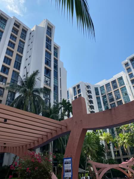 East Meadows, 30 Tanah Merah Kechil Road, 3 Bedrooms, 1,195 sqft, Condominium For Rent, by Jayson Yap, 500225351 - Exterior - PropertyGuru.com.sg