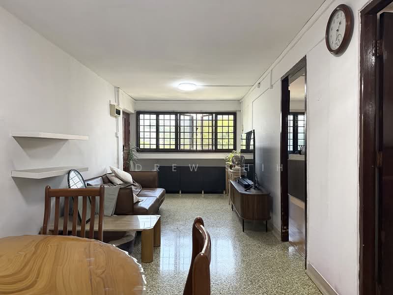 2 Jalan Bukit Merah, 2 Jalan Bukit Merah, 2 Bedrooms, 786 sqft, HDB Flat For Sale, by Andrew Shih, 500225353 - Living Room - PropertyGuru.com.sg
