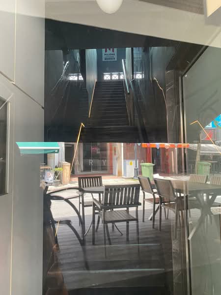 BOAT QUAY CONSERVATION AREA, 63 Boat Quay, 3,050 sqft, Office For Sale, by Mary Sai, 500225365 - Exterior - CommercialGuru.com.sg