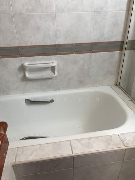 Northvale, 73 Choa Chu Kang Loop, 2 Bedrooms, 1,087 sqft, Condominium For Sale, by Peter Koh, 500225375 - Bathroom - PropertyGuru.com.sg