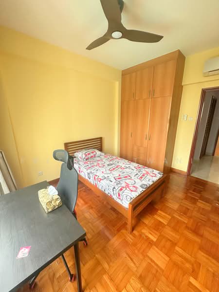 The Tropica, 53 Tampines Avenue 1, 3 Bedrooms, 1,236 sqft, Condominium For Rent, by Priti Khatwani, 500225378 - Bedroom - PropertyGuru.com.sg
