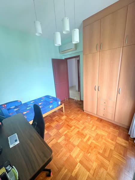The Tropica, 53 Tampines Avenue 1, 3 Bedrooms, 1,236 sqft, Condominium For Rent, by Priti Khatwani, 500225378 - Bedroom - PropertyGuru.com.sg