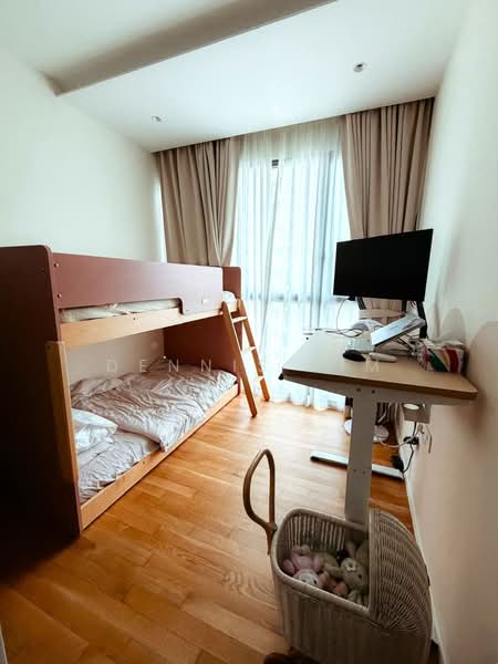 Clavon, 8 Clementi Avenue 1, 4 Bedrooms, 1,281 sqft, Condominium For Sale, by Dennis Lim, 500225383 - Bedroom - PropertyGuru.com.sg