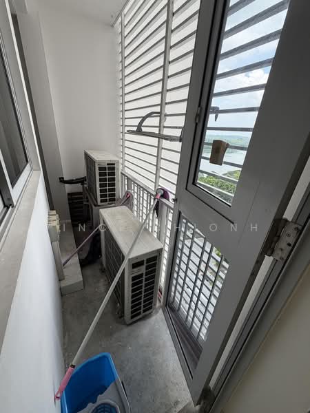 The Estuary @ Yishun, 1 Yishun Avenue 1, 3 Bedrooms, 1,302 sqft, Condominium For Rent, by Vince Chionh, 500225384 - Service yard - PropertyGuru.com.sg