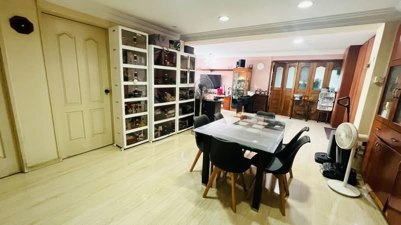 606 Choa Chu Kang Street 62, 606 Choa Chu Kang Street 62, 4 Bedrooms, 149 sqft, HDB Flat For Sale, by Eliza See, 500225392 - Living Room - PropertyGuru.com.sg