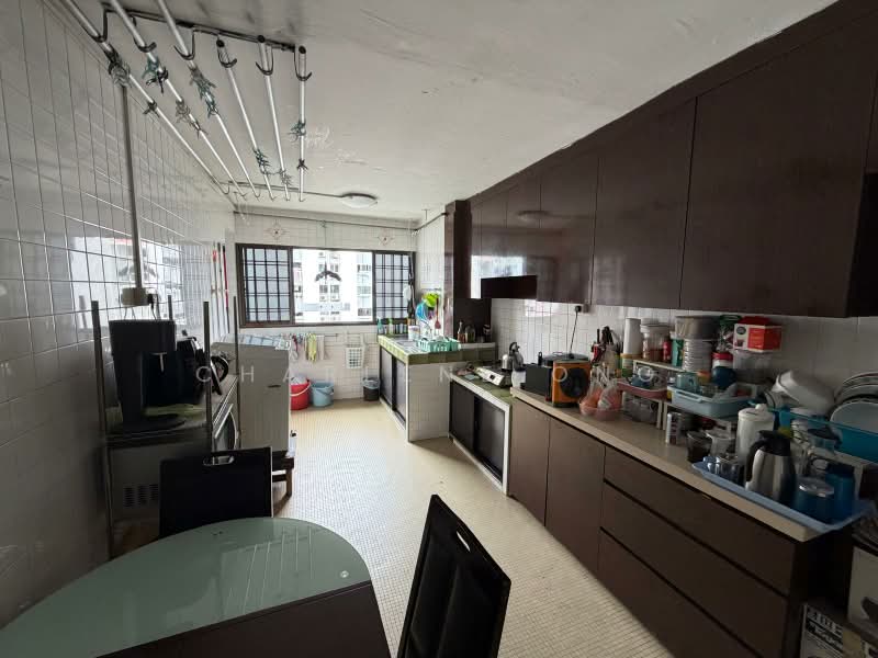 251 Jurong East Street 24, 251 Jurong East Street 24, Boon Lay / Jurong / Tuas, 3 Bedrooms, 969 sqft, HDB Flat For Sale, by Charlene Ong, 500225416 - Kitchen - PropertyGuru.com.sg