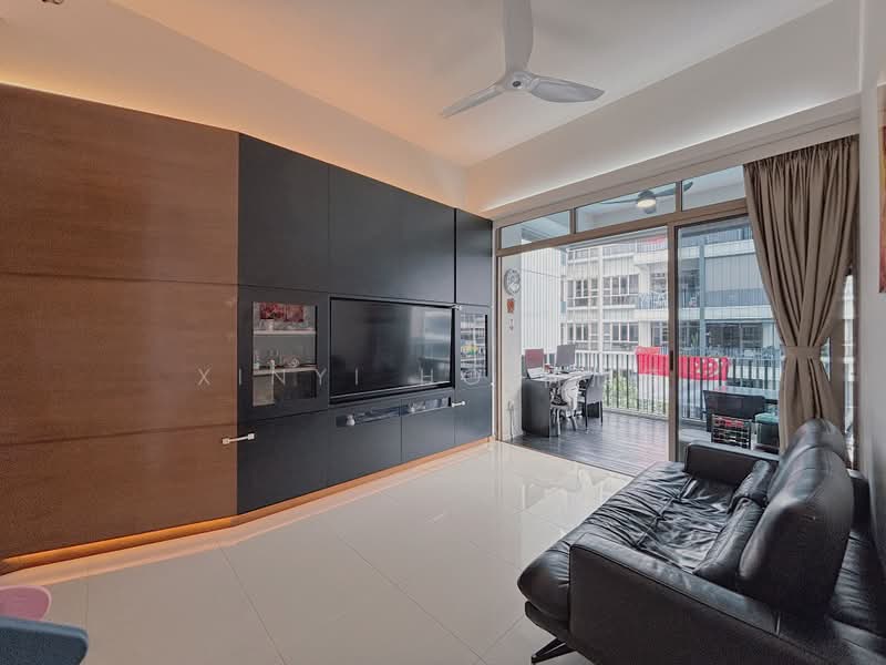 The Waterline, 167 Poh Huat Road West, 3 Bedrooms, 1,238 sqft, Condominium For Sale, by Xinyi Ho 何欣倚, 500225422 - Living Room - PropertyGuru.com.sg