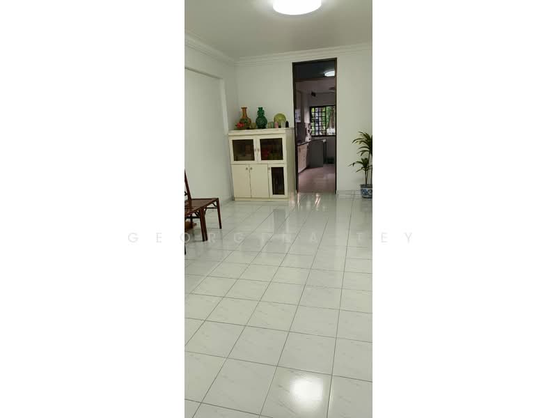 432 Clementi Avenue 3, 432 Clementi Avenue 3, Room Rental, 120 sqft, HDB Flat For Rent, by Georgina Tey, 500225424 - Living Room - PropertyGuru.com.sg